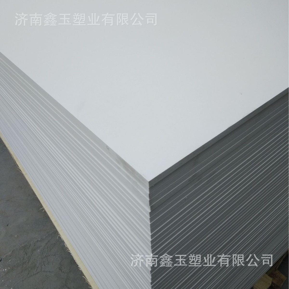 厂家专业生产3*1560*3050mm高密度雪弗板结皮板 PVC发泡板安迪板