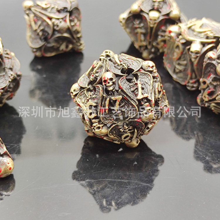 带血青铜 (3).jpg