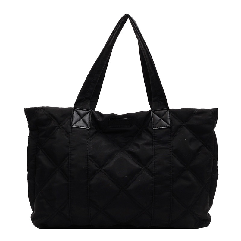 Bolsa universal Lingerie Tote 2024, otoño y invierno, nuevo estilo, bolsas de mano, bolsas de compras de moda de gran capacidad para mujeres.