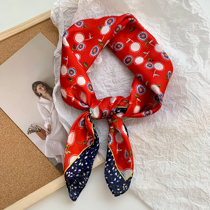 Bufanda de seda, bufanda cuadrada pequeña, sensación premium, nuevo estilo coreano, chal de seda de imitación dulce y fresco, bolso de flores, pañuelo en la cabeza, cinturón para el cabello