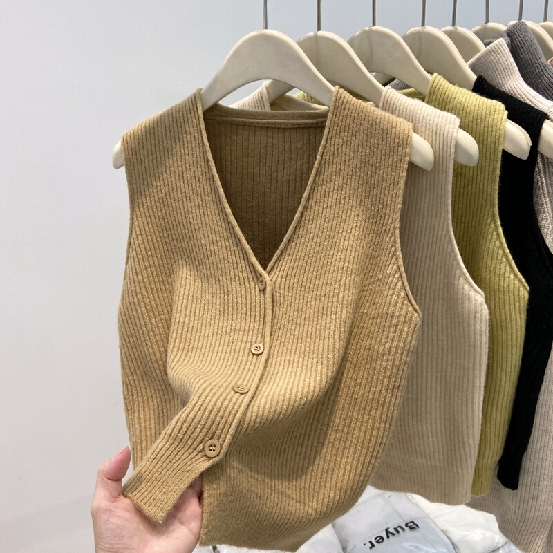 2026 Spring V-Neck Gentle Knit Cardigan Vest for Women, Textured Ribbed Sweater, Loose Soft Top, Sleeveless Jacket