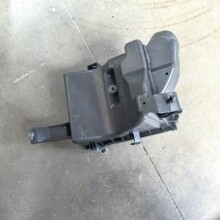 17700-37292 CT200H 2011-2020 AIR CLEANER �������