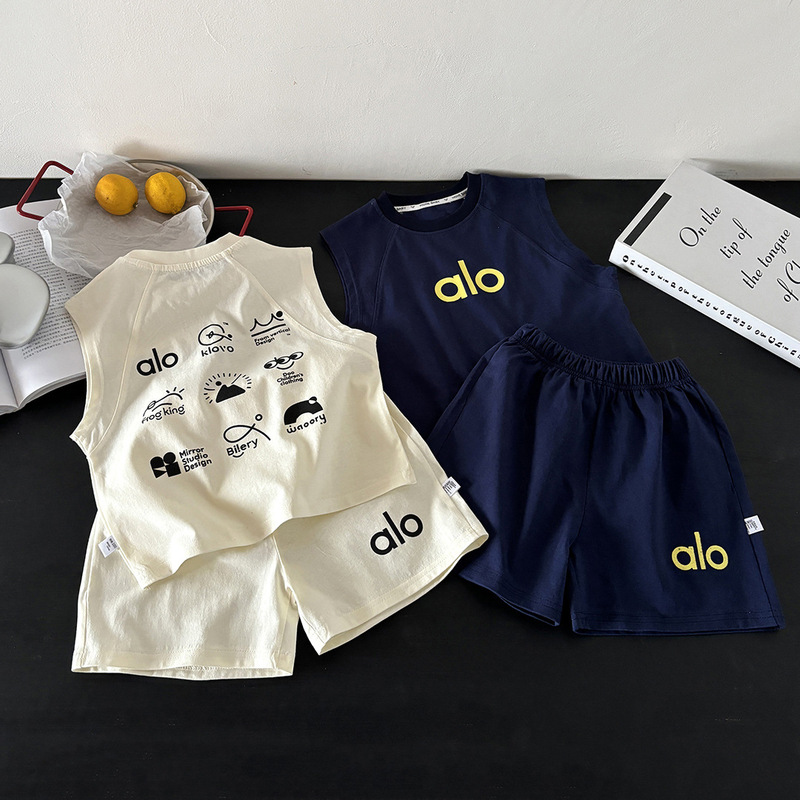 2025 夏の新しい子供の韓国スタイル両面プリントカジュアルスポーツルーズスプライシングベストスーツ|undefined