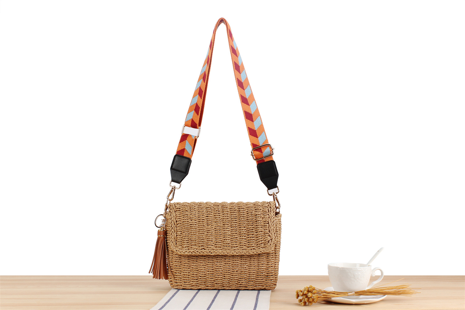 Women's Small Paper String Solid Color Vacation Weave Bucket Magnetic Buckle Straw Bag display picture 6