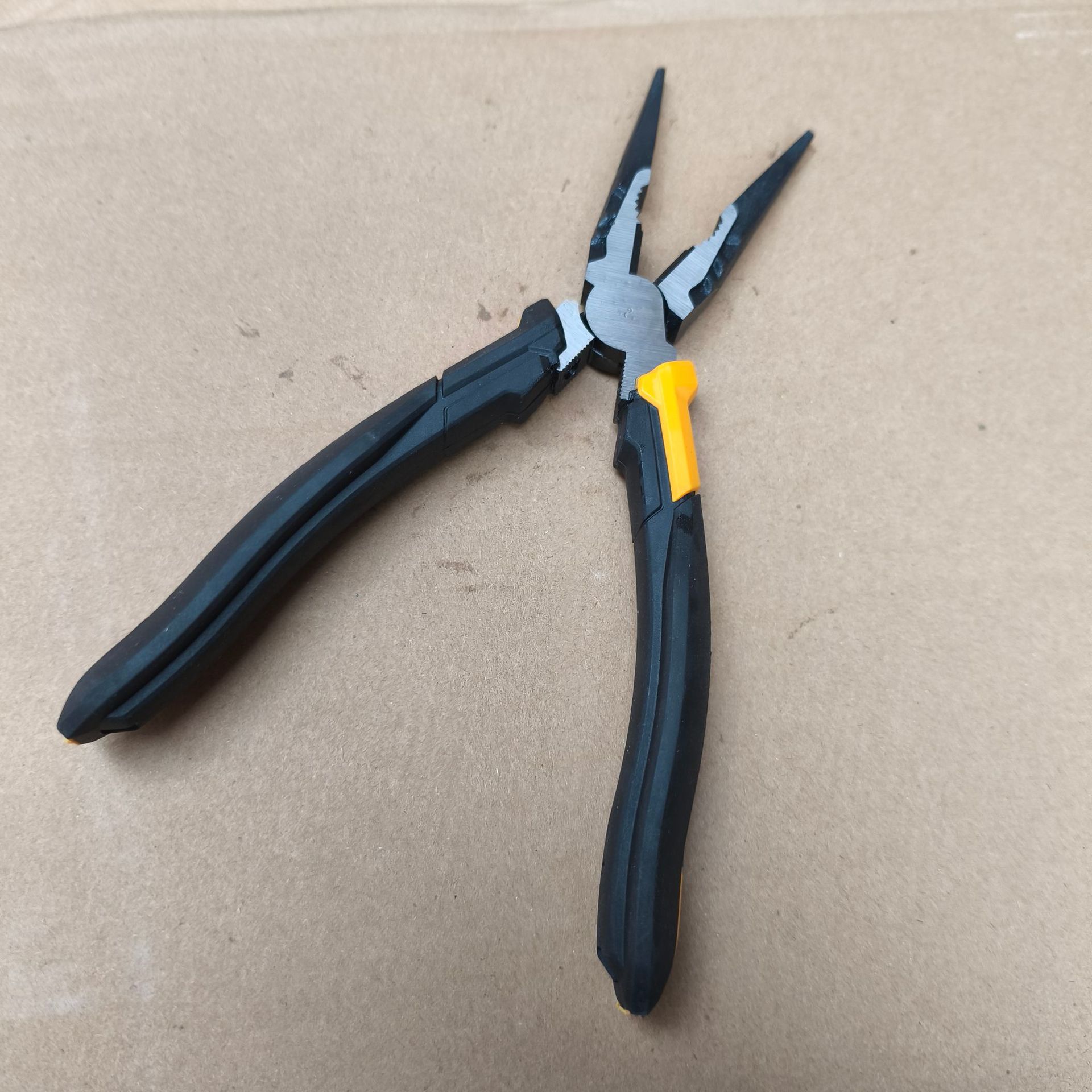 虎钳电工专用尖嘴钳子工具套装工业级省力剪钢丝钳手虎口