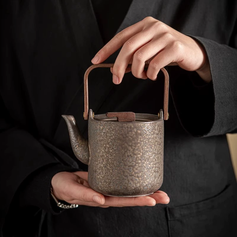 Big retro teapot, Japanese tea
