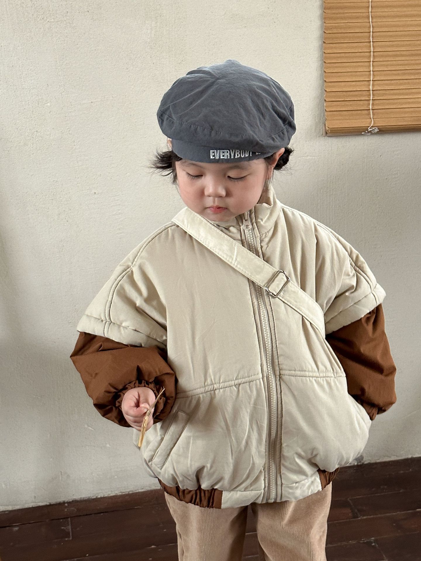 Retro Solid Color Cotton Boys Outerwear display picture 3