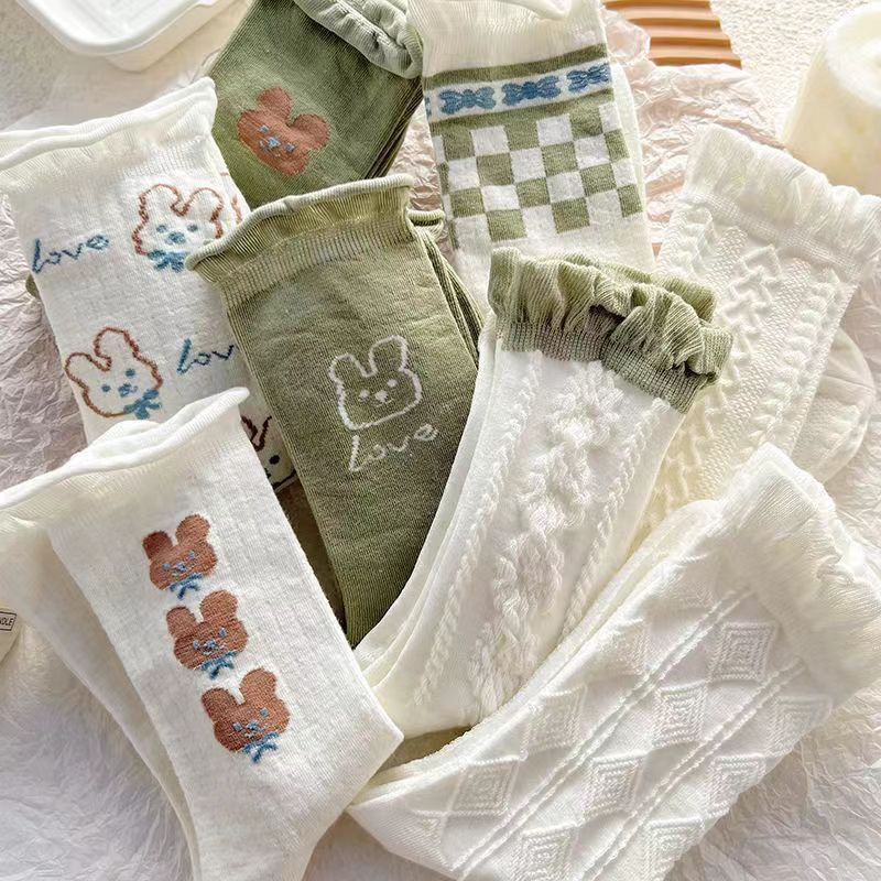 White Mid-Calf Socks for Women, Trendy Versatile Autumn and Winter Thick Cute Japanese Style Student Green Internet Celebrity Long Socks