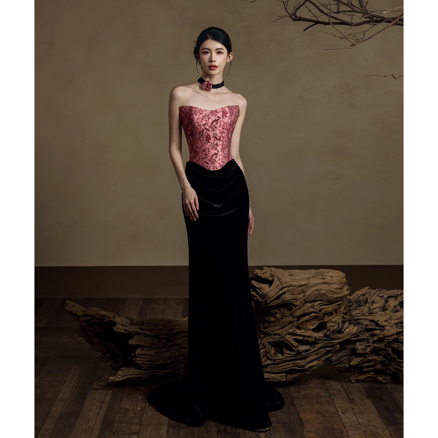 New Chinese Style Strapless Bridal Robe for Women 2025 New High-End Small Train Engagement Wedding Dress Toast Gown