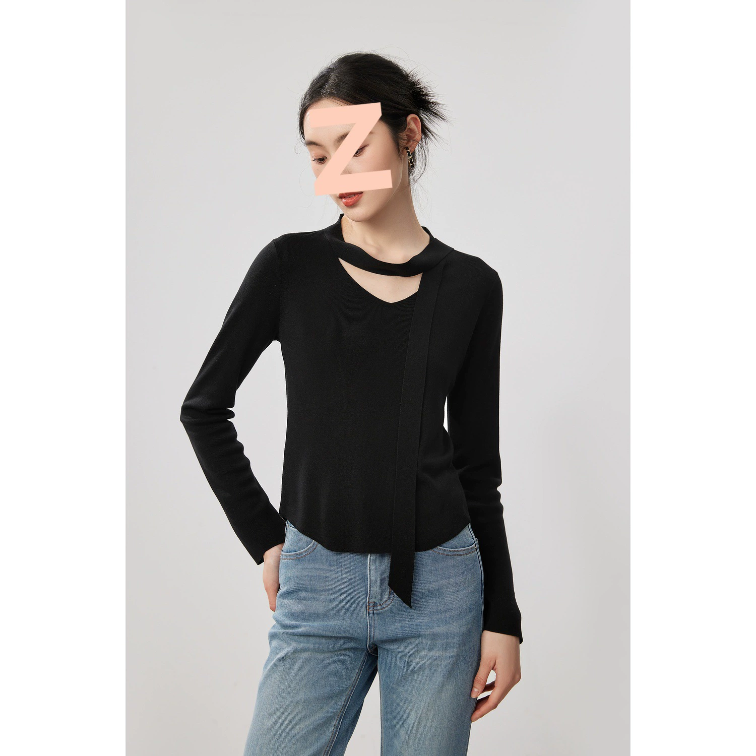 Woolen silk elegant knitted sweater, V-neckline