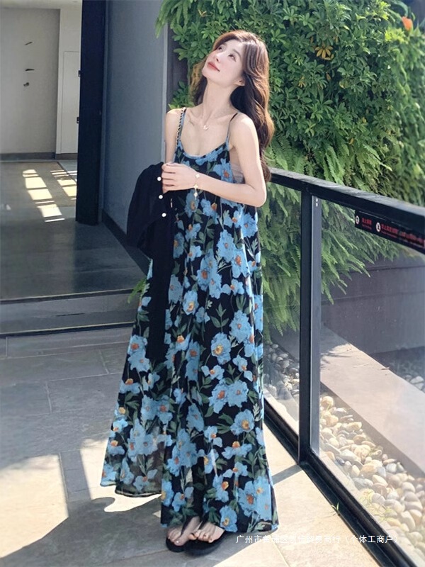 Beach Vacation Blue Floral Suspender Dress for Women 2026 Spring and Summer Knitwear Elegant Chiffon Beach Dress Polyester