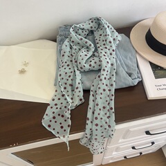 フランス式の怠惰な風の高級な青い波点の長いシフォンのシルクタオルの女性の休暇は首を掛けてスカーフのリボンを配合します。