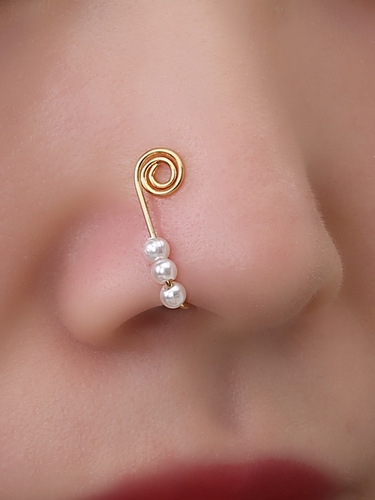 European and American piercing-free piercing jewelry, personalized creative love star nose ring, copper micro-embedded U-shaped nose clip, fake nose jewelry for women