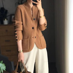高級中国式女装復古風秋冬にウールカーディガンの立襟セーターのニットのゆるいコートの女性を厚くする