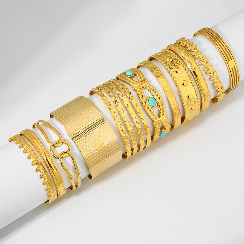 304 Stainless Steel Material Eye, Solid Color, Flower Pattern All Seasons Season PVD Coated Real Gold Plated 18K Gold Eye Solid Color Flower 304 Stainless Steel Vintage Style Waterproof Non Tarnish 304 Stainless Steel Bangle