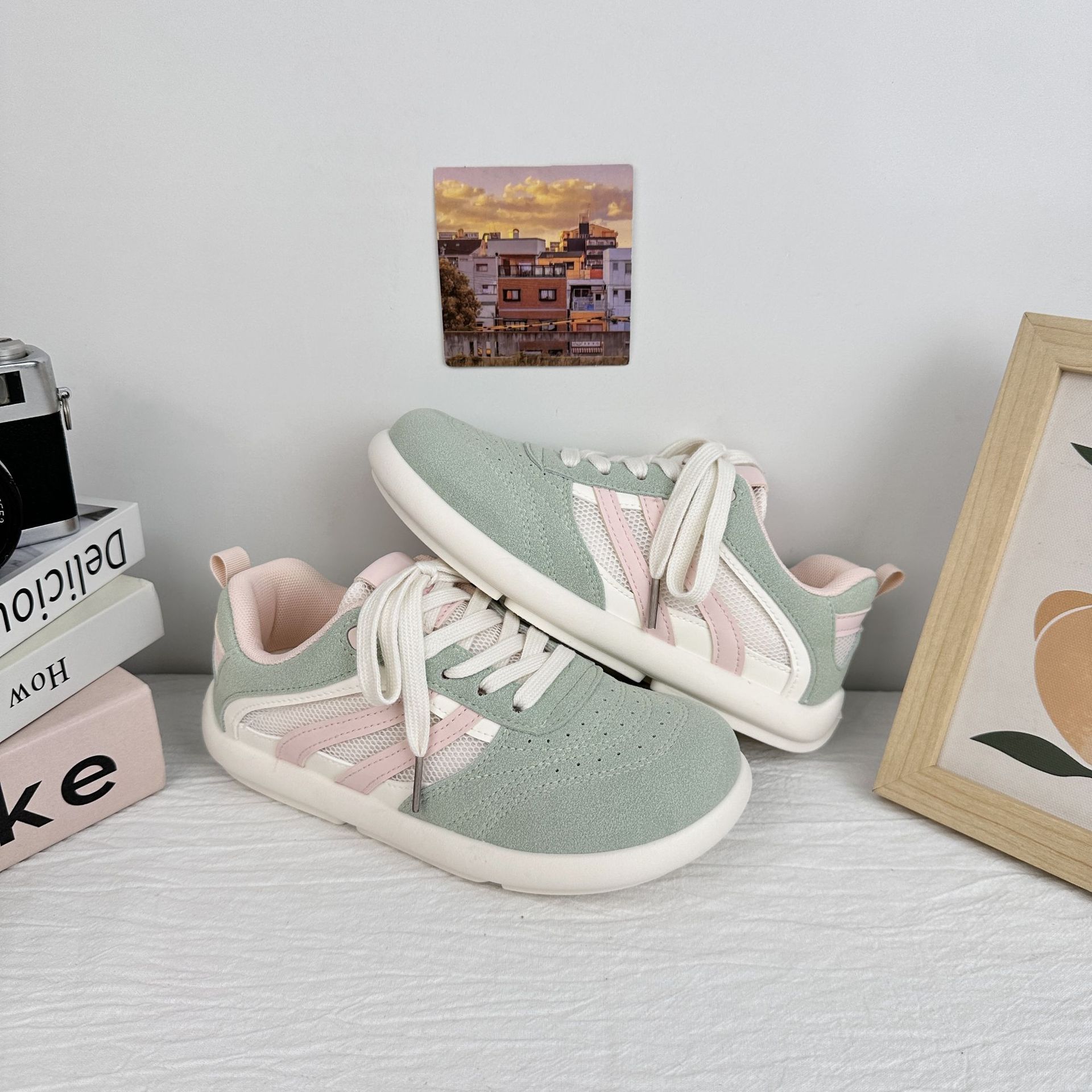 Yuanbo zapatos casuales para mujeres 2025 nuevos zapatos de verano zapatos de skate de nicho zapatos blancos pequeños zapatos deportivos