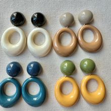 �͹Ÿ��Lײɫ�׺ΈA�h���h���|��ˇ�Շ��ж��A���|����С�����Ů