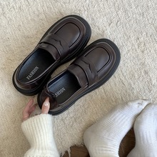 黑色百搭复古英伦风厚底小皮鞋女2024新款秋天粗跟一脚蹬乐福单鞋