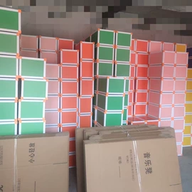 儿童学习桌椅;石膏像;画夹画板