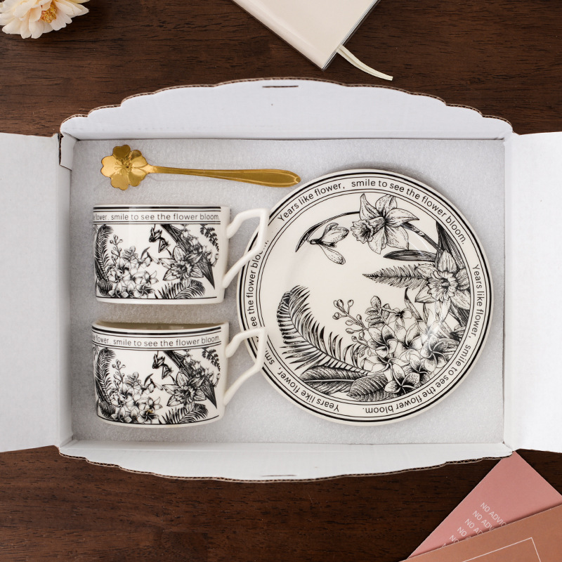 Taza de café de cerámica de punto de onda lujosa, taza de alta calidad, taza de té, plato, caja de regalo transfronteriza