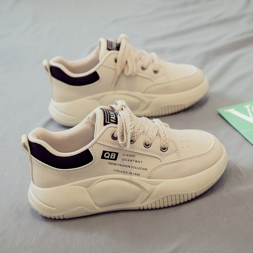 2024 Spring White Shoes Women's Shoes New Internet Celebrity Thick-soled Height-increasing Shoes Soft-soled Casual Mom Shoes Spring and Autumn