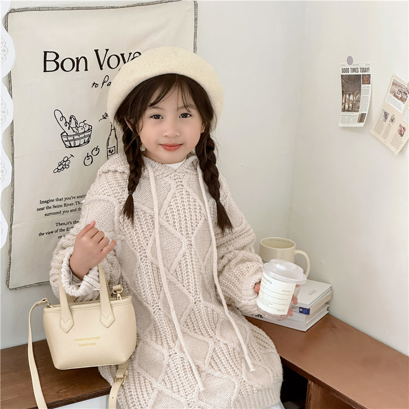 Bolsa de canasta de moda coreana para niñas simple color sólido bolso de balde de bebé 2025 nuevo bolso de comercio exterior para niños