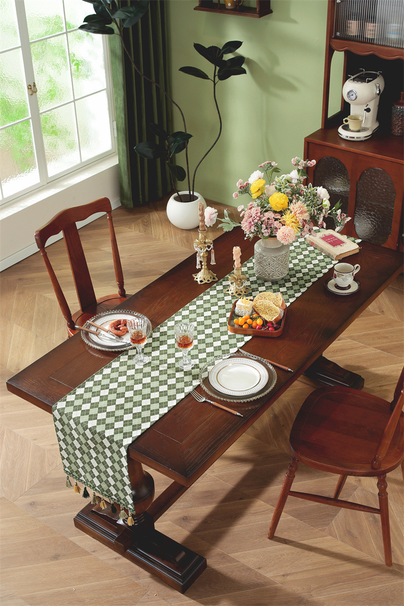 American Retro Geometric Jacquard Tassel Table Runner For Home_voghion.com