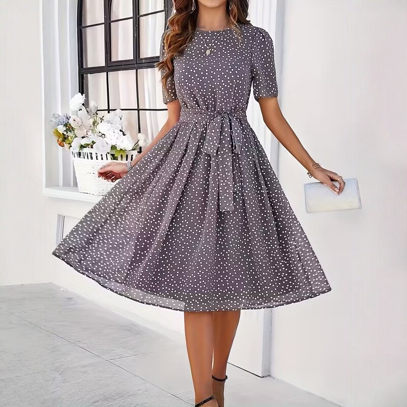 2026 Spring New Style French Polka Dot Dress for Women, Waist-Cinching, Slimming, Elegant A-Line Skirt, Retro Short-Sleeved Mid-Length Style