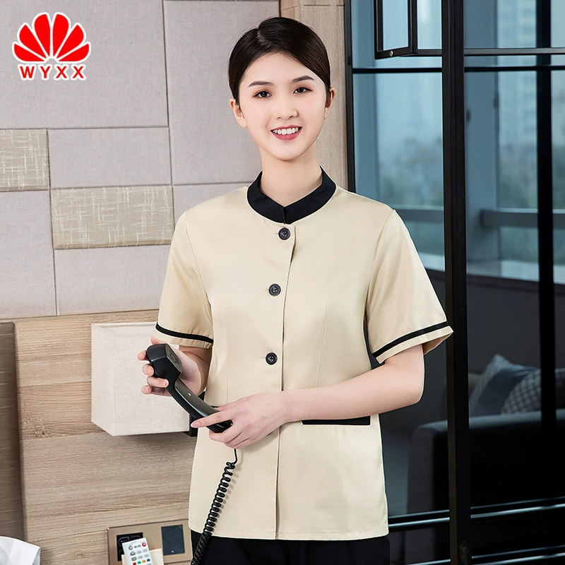 Уборка рабочей одежды Летний отель Тетушка уборщик одежды Имущество гостиничного номера Участник с коротким рукавом Чистка одежды