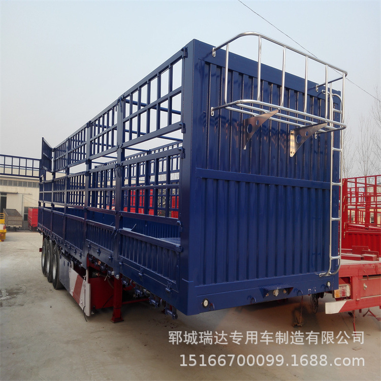 高栏半挂车出口 13米轻量化仓栅式拉煤半挂基本价格