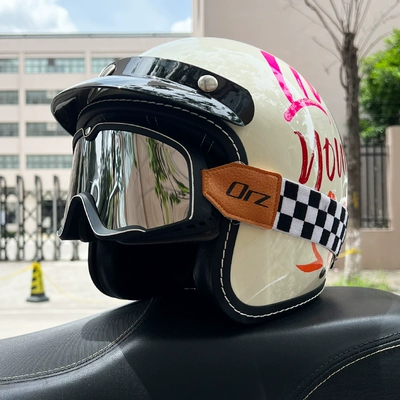 Motosiklet dəbilqələri can be equipped with Bluetooth - m-ivory-white-self-retro-black-and-silver-goggles