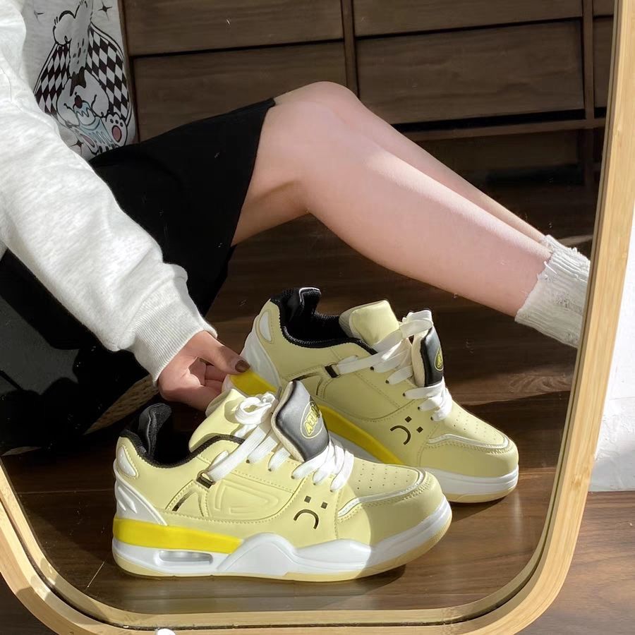 Zapatos de skate de aire de fondo grueso de Hong Kong de nicho de tendencia de otoño 2024 nuevos zapatos de skate deportivos casuales de estilo universal para mujeres