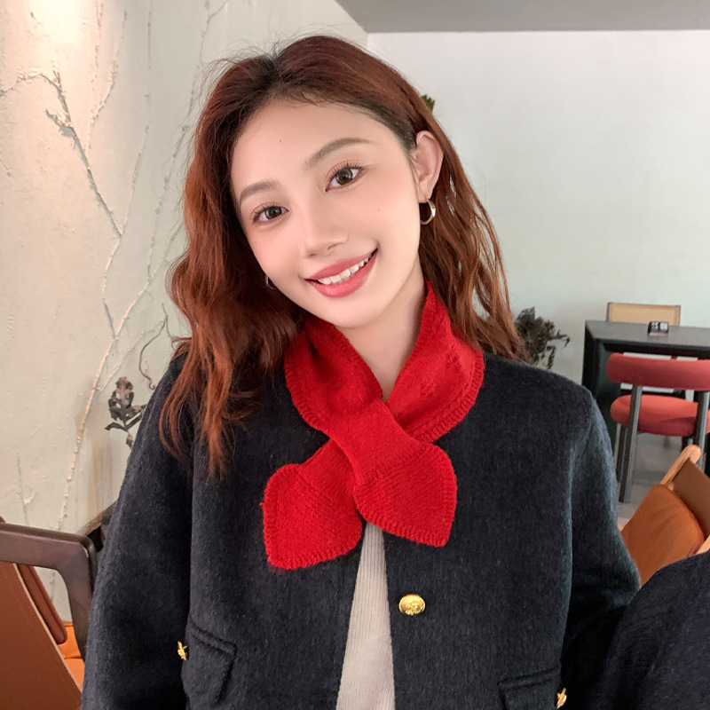 Collar coreano engrosado 2025, otoño y invierno nuevo corazón de桃 cruzado bufandas de cuello perezoso bufandas de lana al por mayor