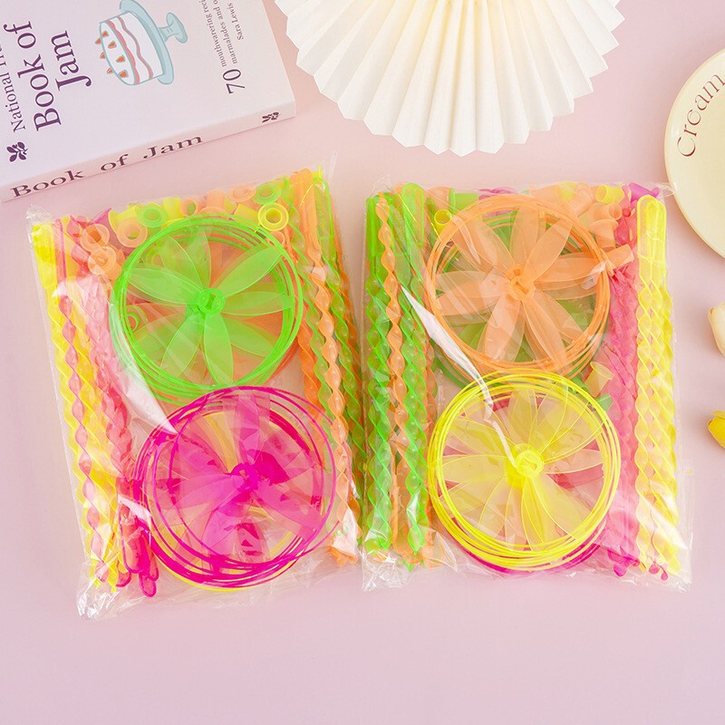 Hand-Push Flying Saucer, Medium-Sized Flying Disc, Traditional Classic Toy from Childhood, Plastic Bamboo Dragonfly, Wholesale for Street Vendors Hand-Push Flying Saucer, Medium-Sized Flying Disc, Traditional Classic Toy from Childhood, Plastic Bamboo Dragonfly, Wholesale for Street Vendors