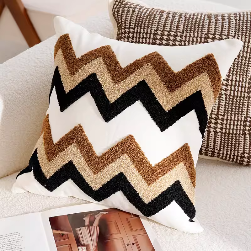 ↤↤↤Embroidery three-color zigzag square 45x45cm↦↦↦