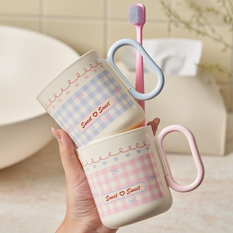 Lasten hammasharjamuki cartoon kuviolla kylpyhuoneeseen_voghion.com