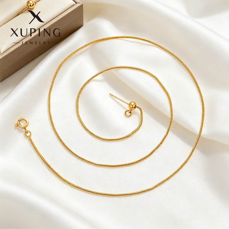 Xuping aleación de cobre chapado 24k color simple ligero lujo atmósfera universal aleación de cobre chapado 24k cadena de pigmento cadena al por mayor