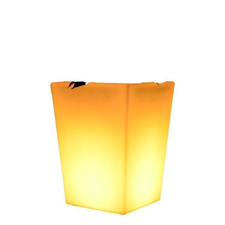 Fábrica directa LED iluminante creativo cuadrado contenedor de maceta rotomoldado RGB color completo moda iluminante decoración maceta de flores