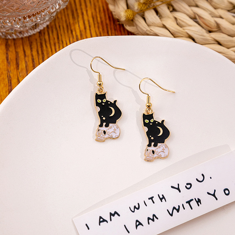 Wholesale Jewelry Classic Style Cat Alloy Enamel Earrings display picture 1