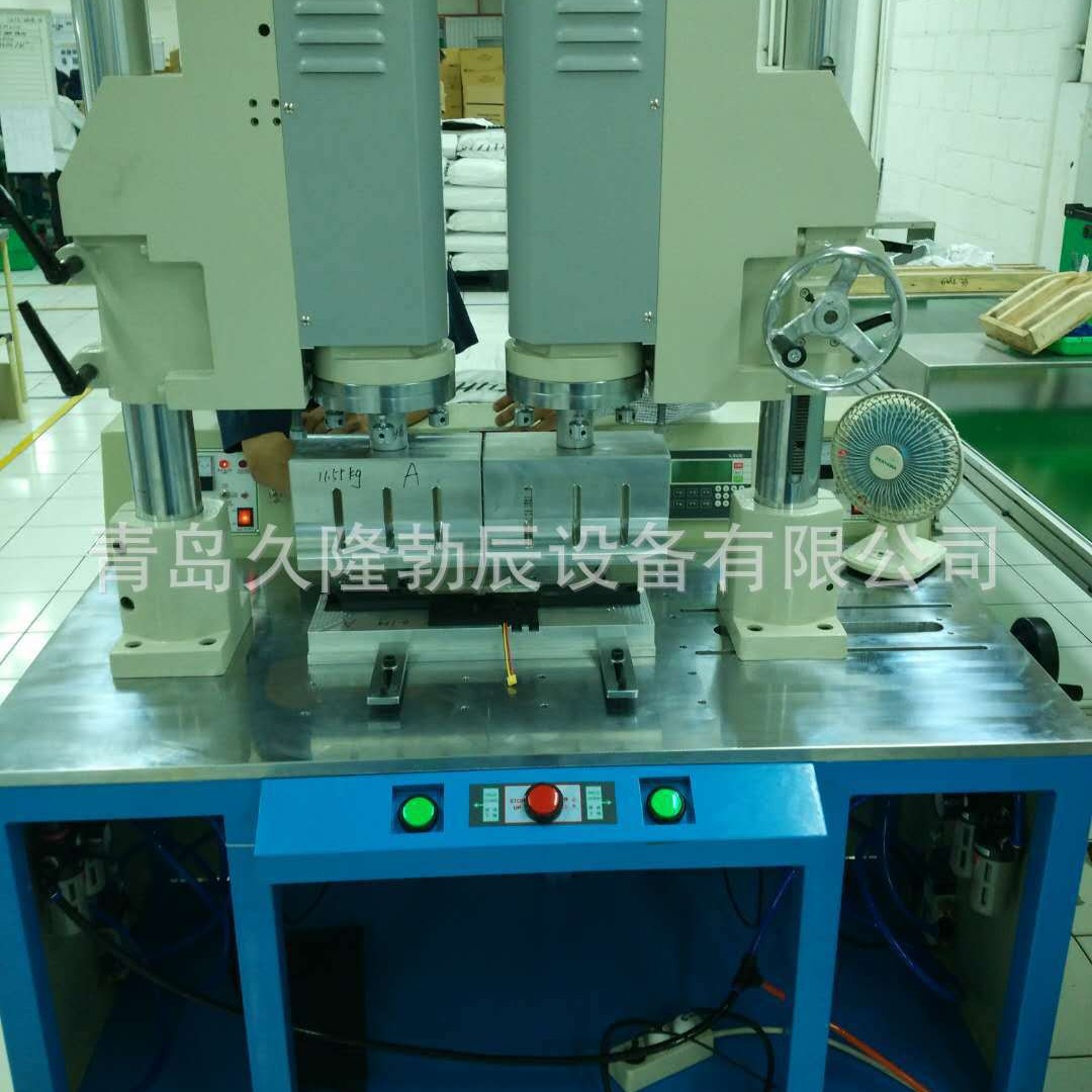 ɽ���������Զ�����ɽ����������ɽ����е�Զ�����ɽ��������ģ��