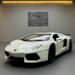 天鷹合金車モデル1対32ランボーlp 740スポーツカーの音光回力玩具車音楽モデルの置物コレクション