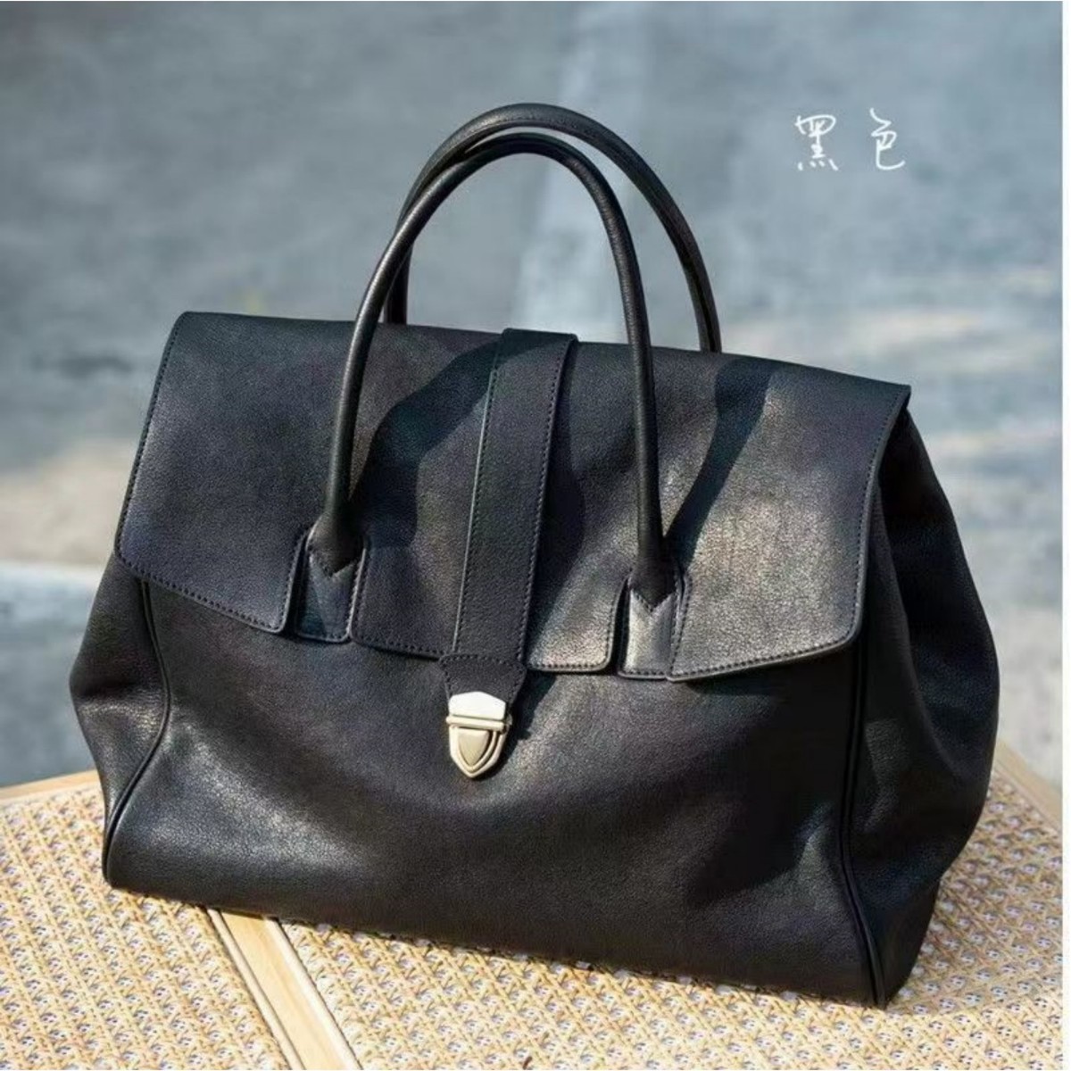 Vintage Handheld Briefcase Shoulder Bag For Women Leather Bag_voghion.com