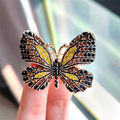 Cross-border Korean-style fashionable seven-color water-cut crystal alloy plating butterfly brooch animal brooch floral accessories for women