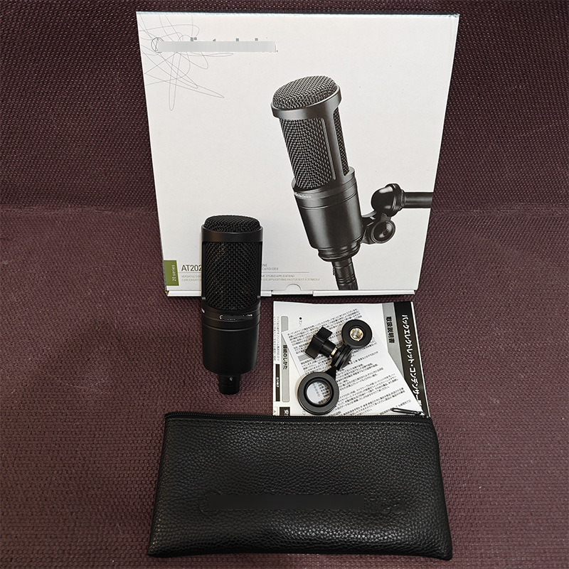 Cross-border AT2020 large shock membrane condenser microphone live recording studio 48V computer mobile phone sound card vocal microphone