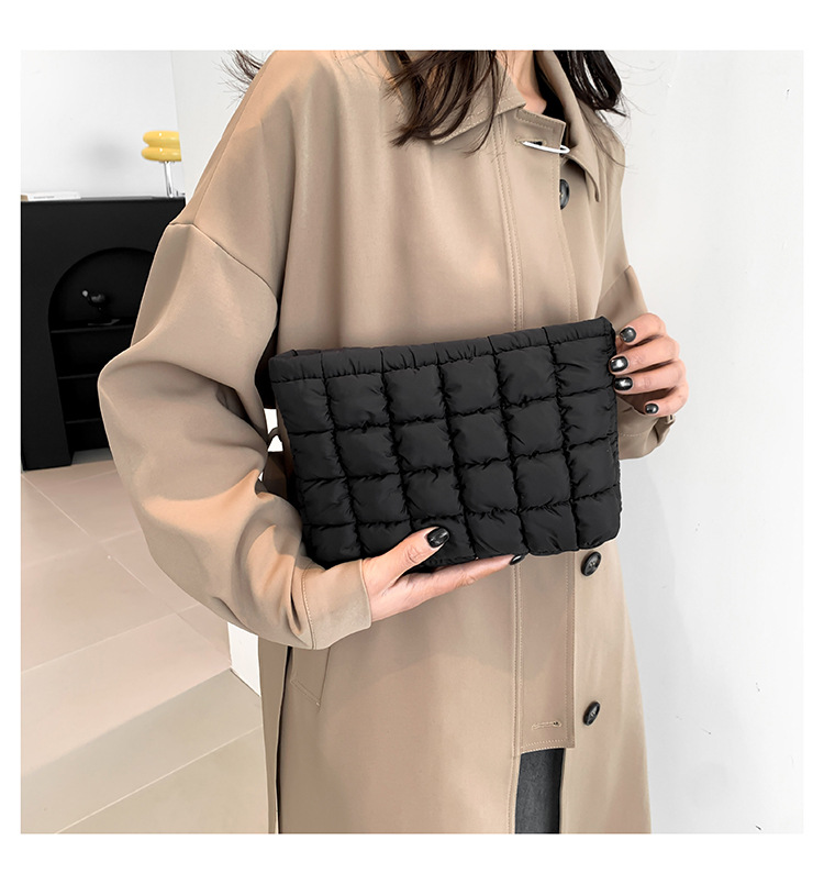 175g Weight Synthetic Leather Lining Material Magnetic Buckle Closure Type / Strap Type Clutch Bag Bags Type Holiday, Travel Occasion Cotton Material Lattice, Solid Color Pattern All Seasons Season Women's Gender Basic, Classic Style Style Medium Size Basic Classic Style Lattice Solid Color Cotton Makeup Bags 11