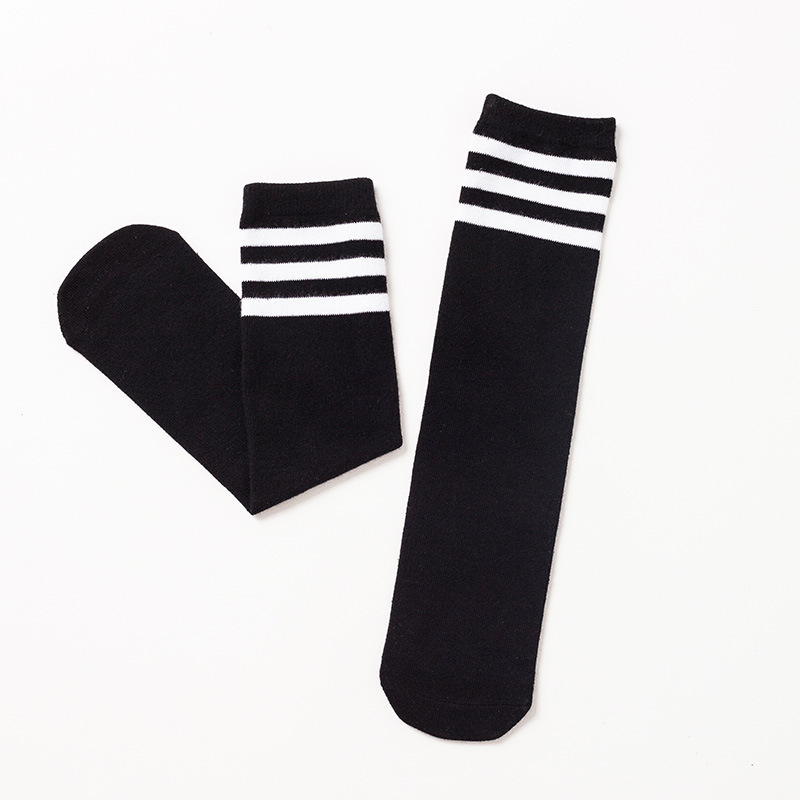 Black -bottomed white strip