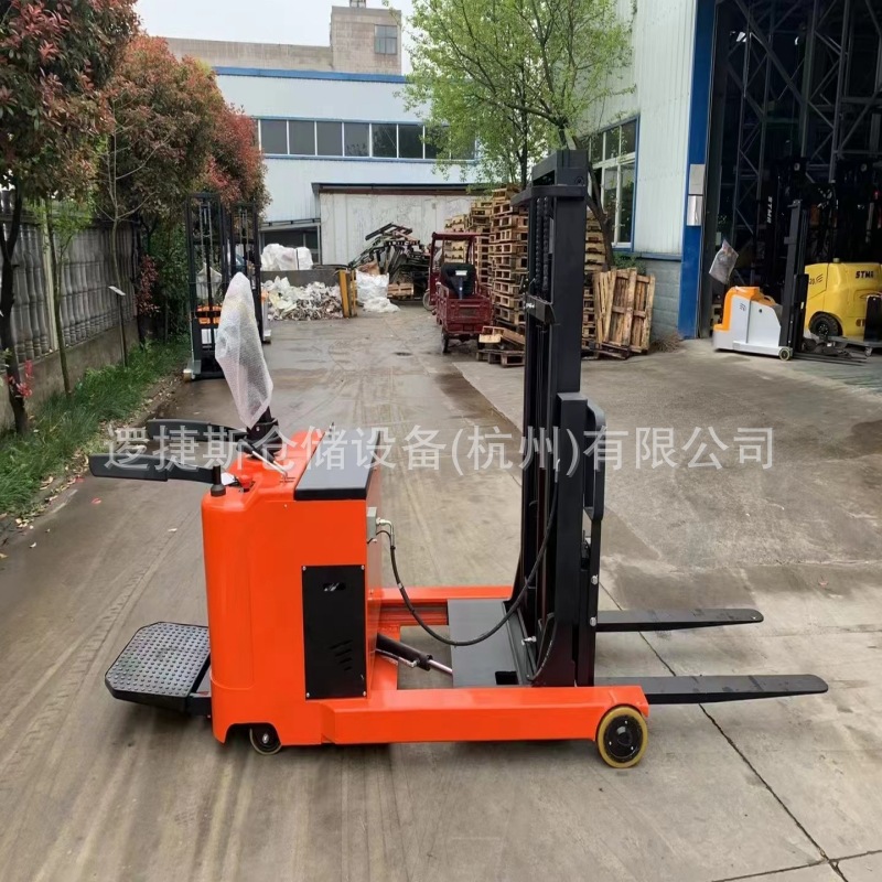 1.5吨2吨前移式电动叉车无支腿升高装卸车电瓶升高车前移式堆高车