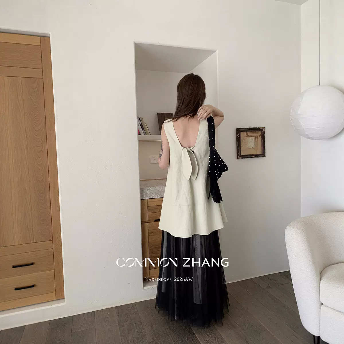 CZ ZHANG秋季韩版复古风纯色别致露背pu皮a字背心连衣裙女B36685
