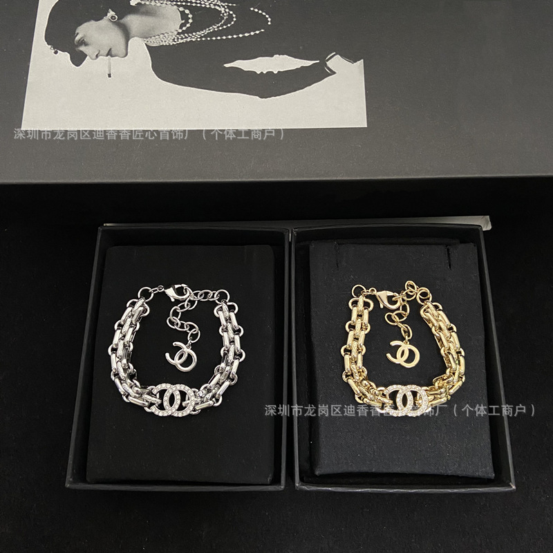 Chanel-Style Full Diamond Thick Chain Bracelet for Women, Snake Bone Double C Bracelet, European and American Retro Fashion Heavy-Duty Jewelry Trend Chanel-Style Full Diamond Thick Chain Bracelet for Women, Snake Bone Double C Bracelet, European and American Retro Fashion Heavy-Duty Jewelry Trend