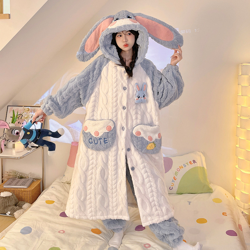 新款珊瑚绒睡衣女秋冬季加厚加绒保暖可爱卡通睡袍法兰绒家居服